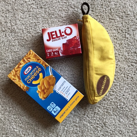 Family Games Kraft Mac-Cheese, Jello & Bananagrams